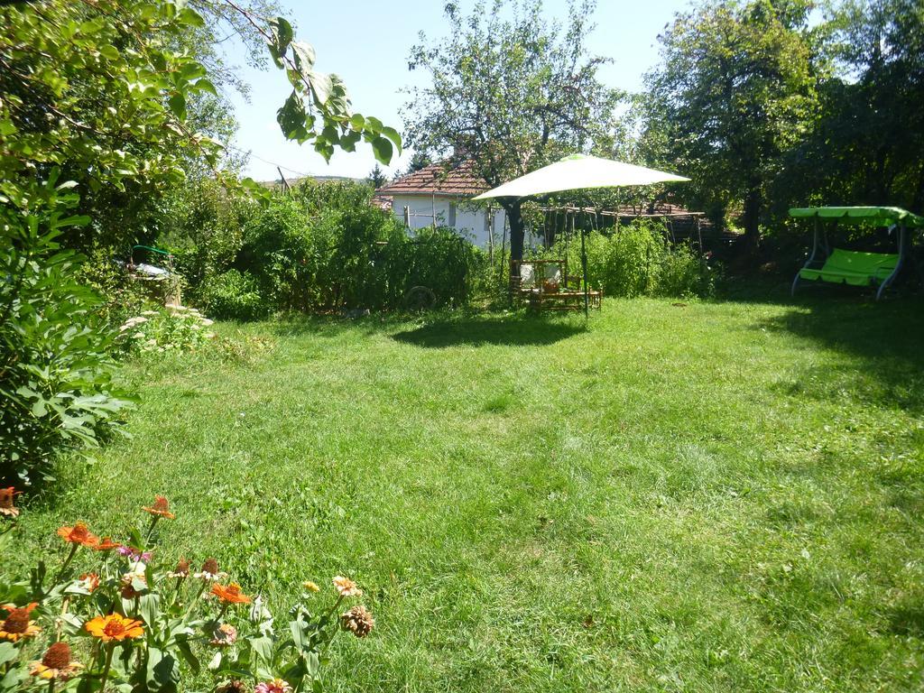 Tanya'S House Villa Kŭrpachevo Eksteriør bilde